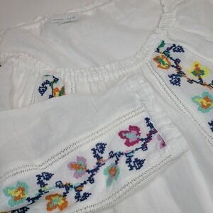 J. Jill Love Linen Floral XS Top Needlepoint Trim Romantic Floral White
